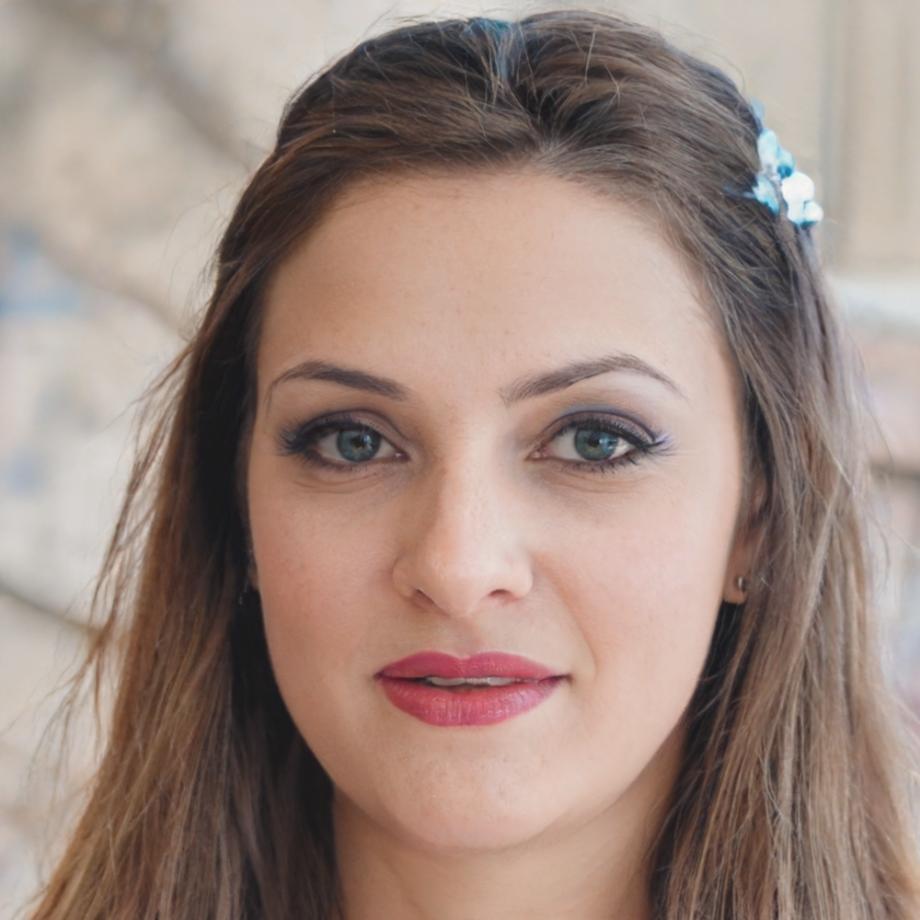 Rhiannon Vesper business finance specialist